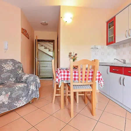 Stunning In With Kitchen Vodice